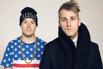 63472647863476237846378