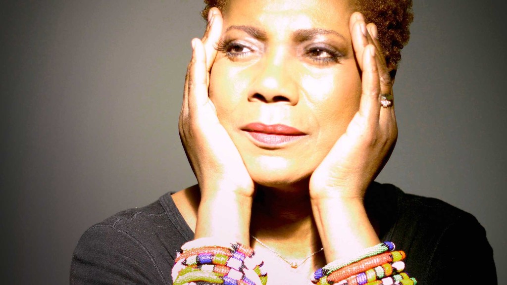 18102015_carmenlundy_kuvaaja_victor_dlamini_1920x1080