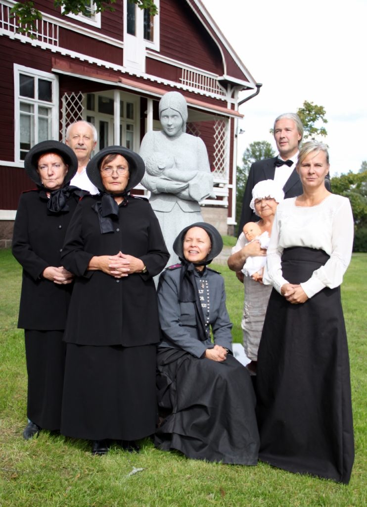 Lehdistölle 1